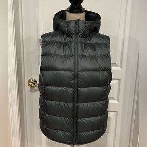 TNA the little puff vest